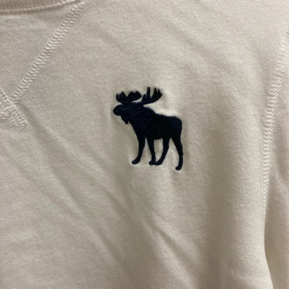 Abercrombie & Fitch Muscle White Long Sleeve Shirt - Picture 2 of 6